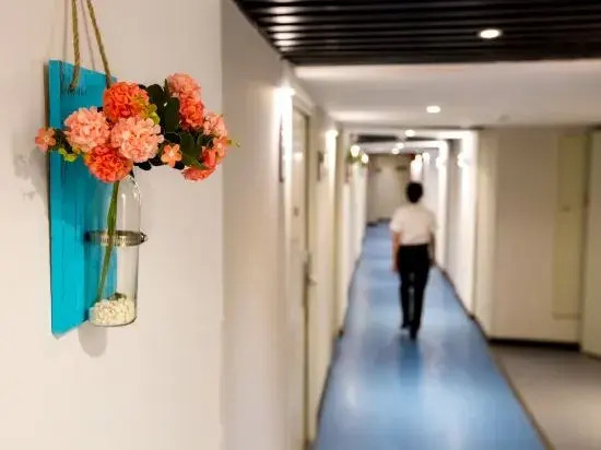 Fairyland Hotel (Kunming Chenggong High-Speed Railway Station)