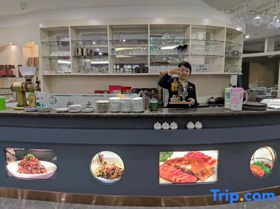 Xiangjiang Hotel
