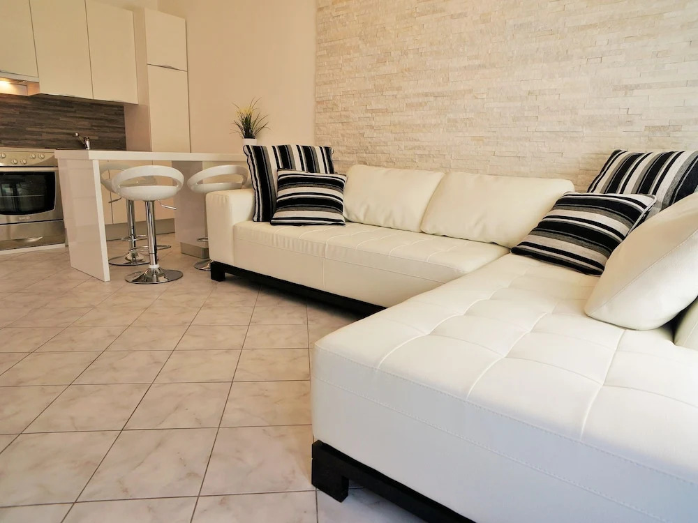 Beautiful Modern Apartment For Max 6 Persons Just 350 Meters From The Beach