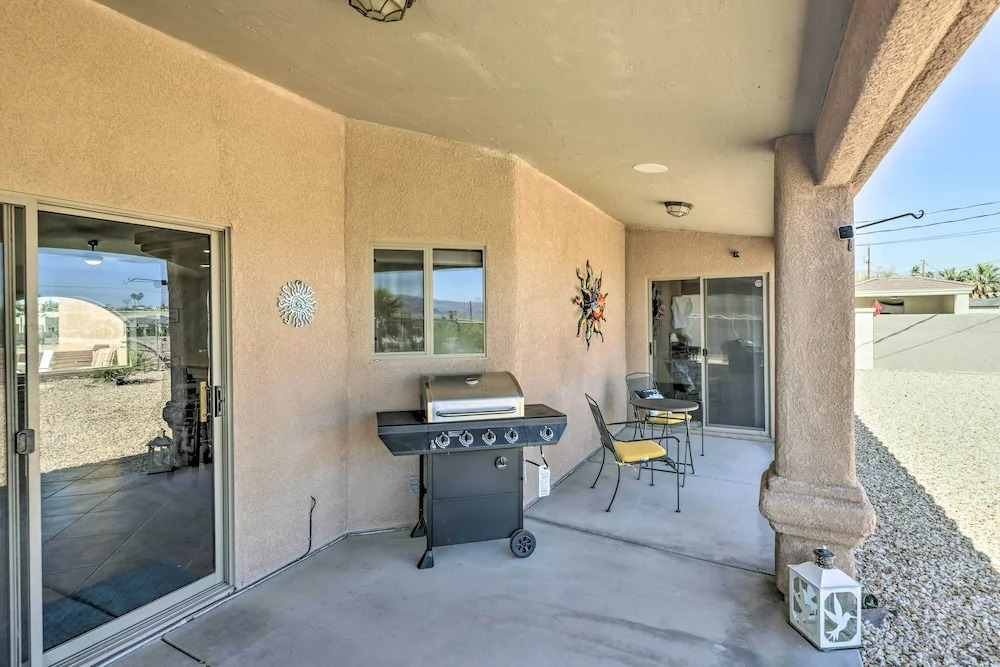 2 Mi to London Bridge: Lake Havasu Getaway