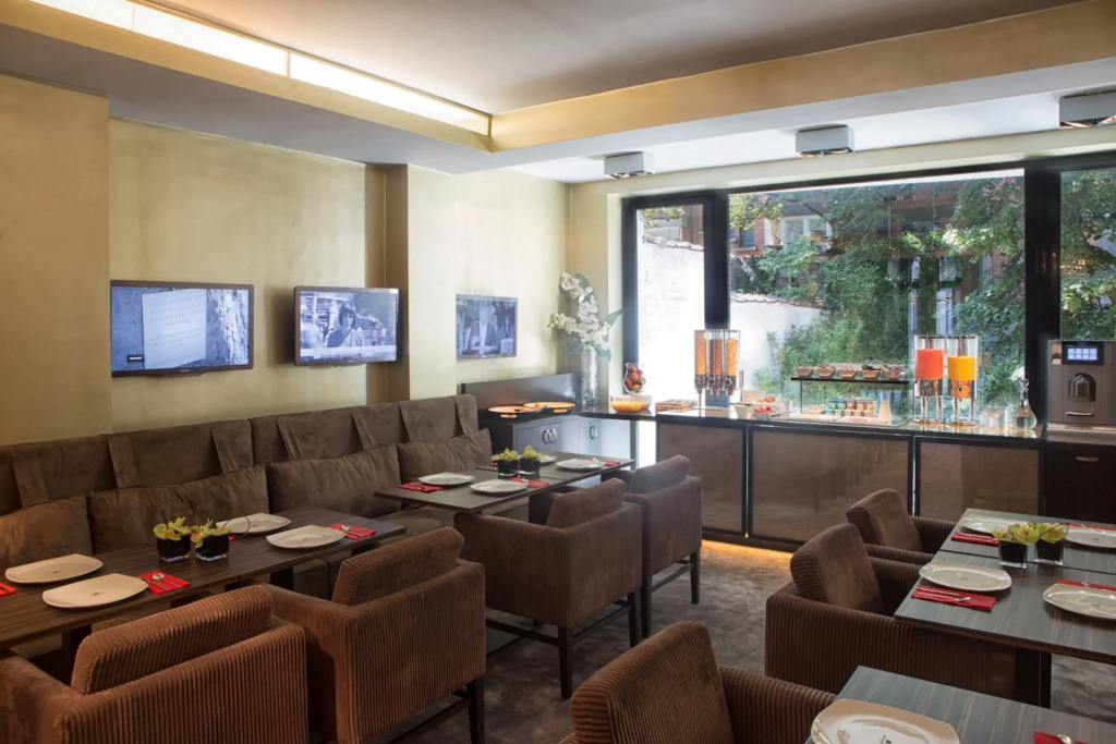 Hotel The Neufchatel