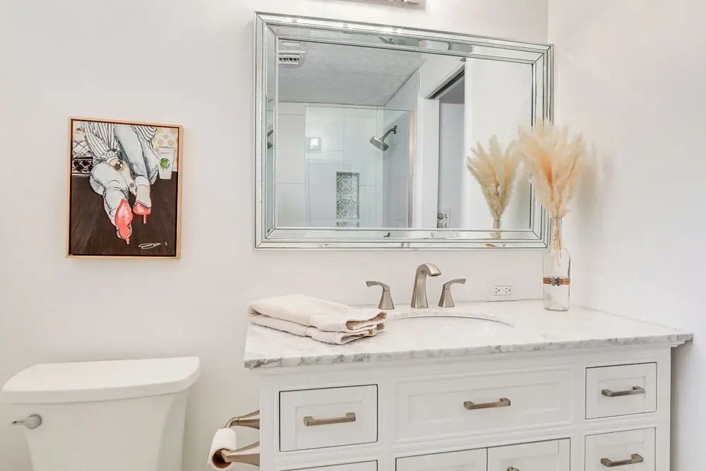 Inviting Sarasota Cottage: 5 Mi to Beach Access!