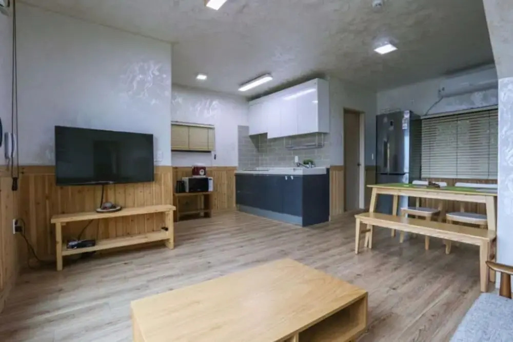 Seogwipo Day Stay House Pension