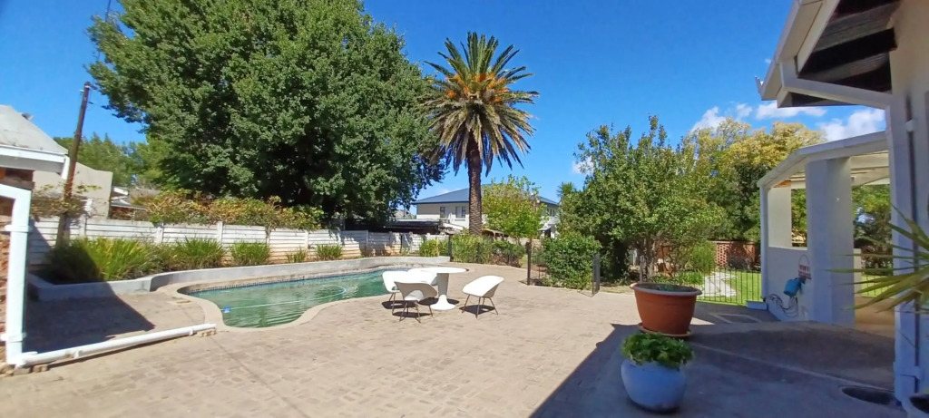 Garden Court B&B