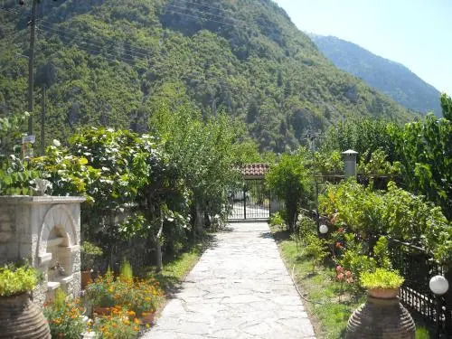 Aparthotel 3 stars Konitsa