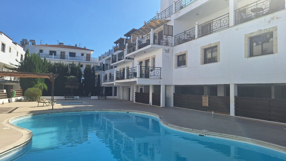 Paramount Gardens Resorts D204