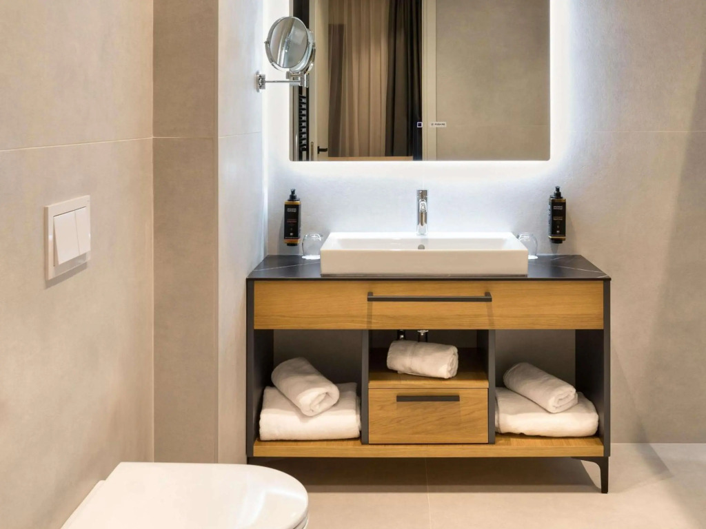 Mercure Tirana