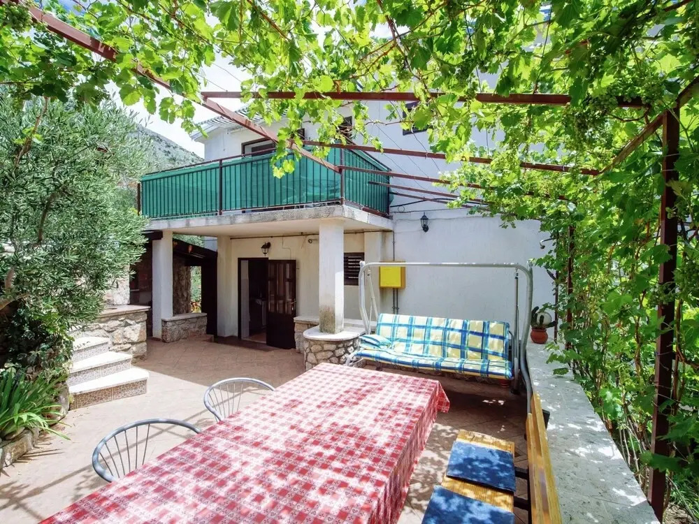 Modern Apartment in Starigrad with Garden