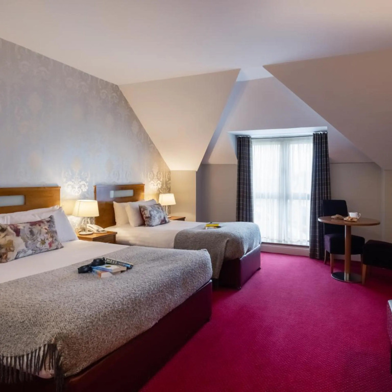 Raheen Woods Hotel