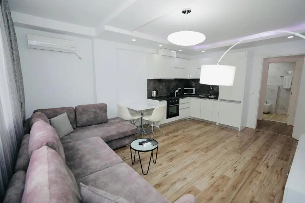 Miku Apartment-Extraordinary 1BD At Blloku Area