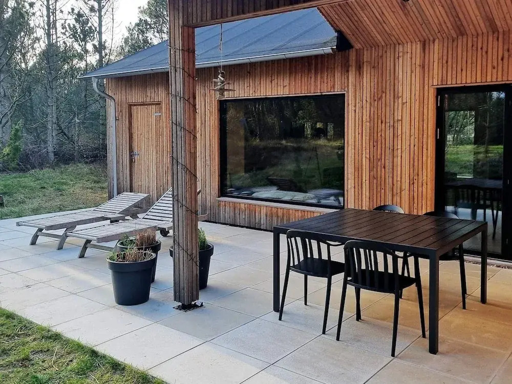 8 Person Holiday Home in Albaek