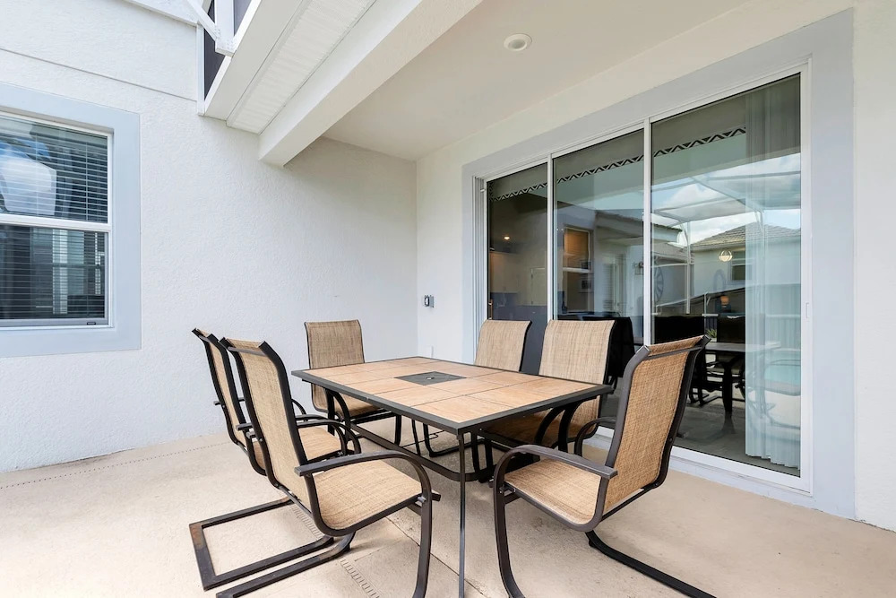 Stylish Home W/private Pool&spa, Near Disney!