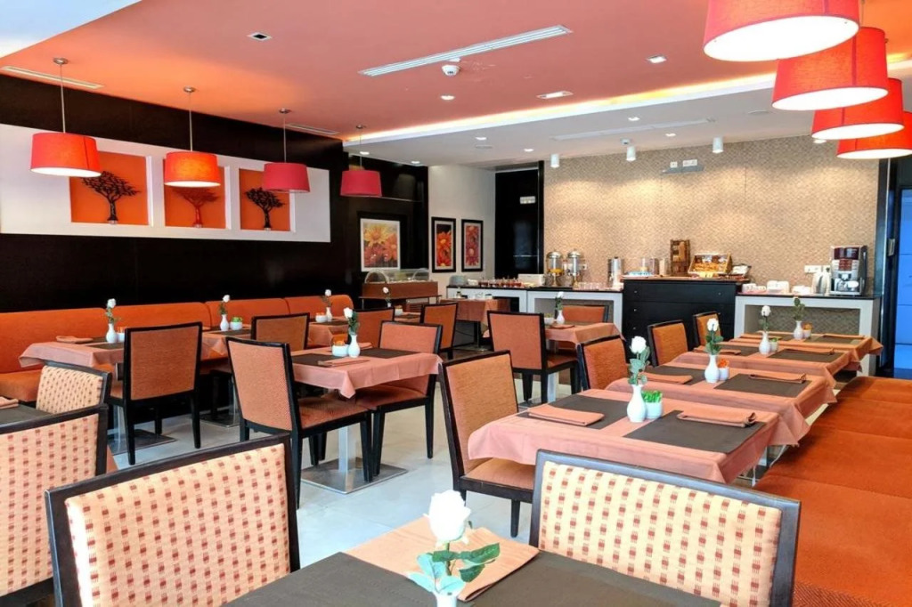 Hotel Tiba