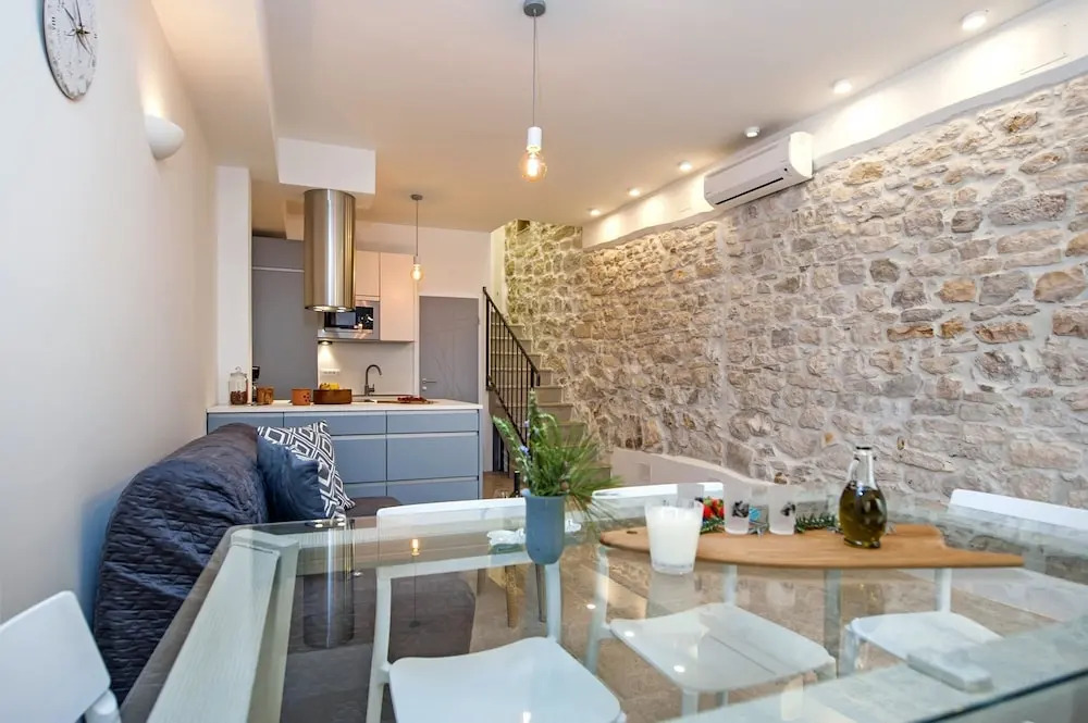 House With 2 Bedrooms in Rovinj, With Wonderful City View, Furnished T
