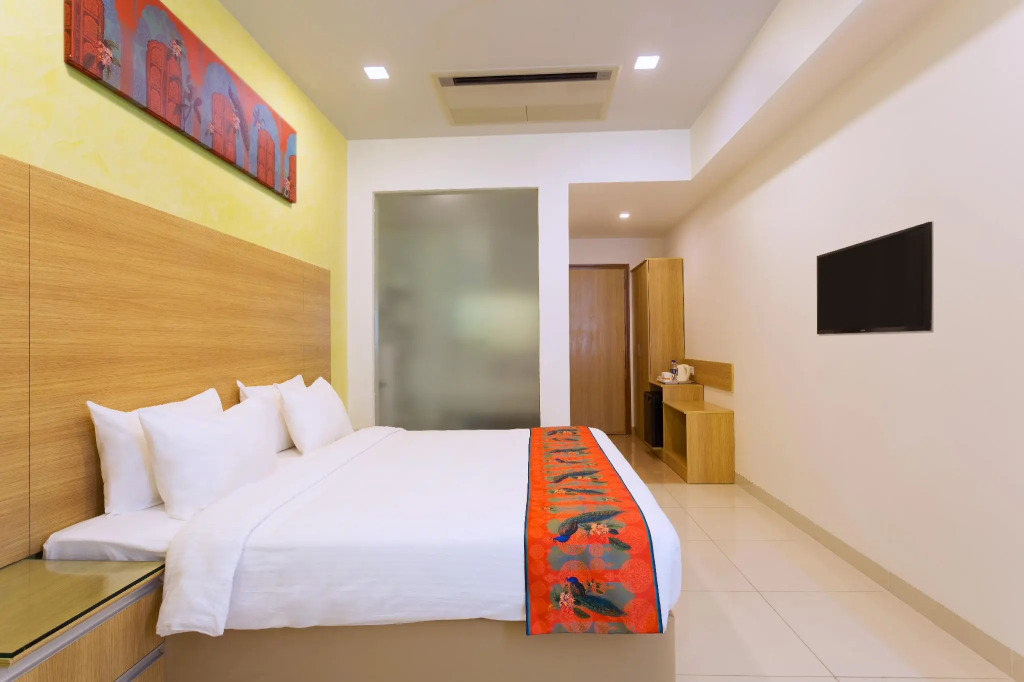 Ginger Noida 63
