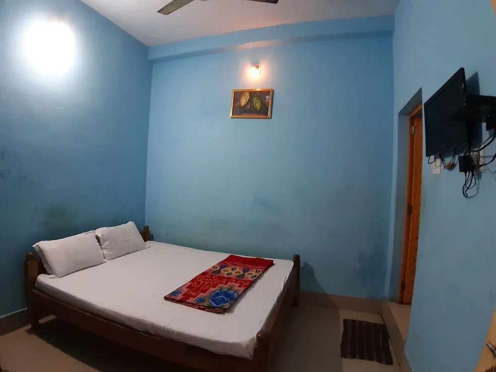 Goroomgo Star Lodge Puri