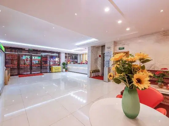 Red Lantern Traders Hotel