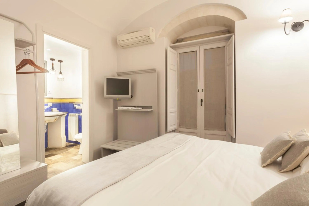 Locanda Don Serafino Historical Boutique Hotel
