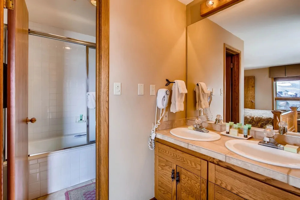 11 Snowmass Road, #234 - 3 Br Condo