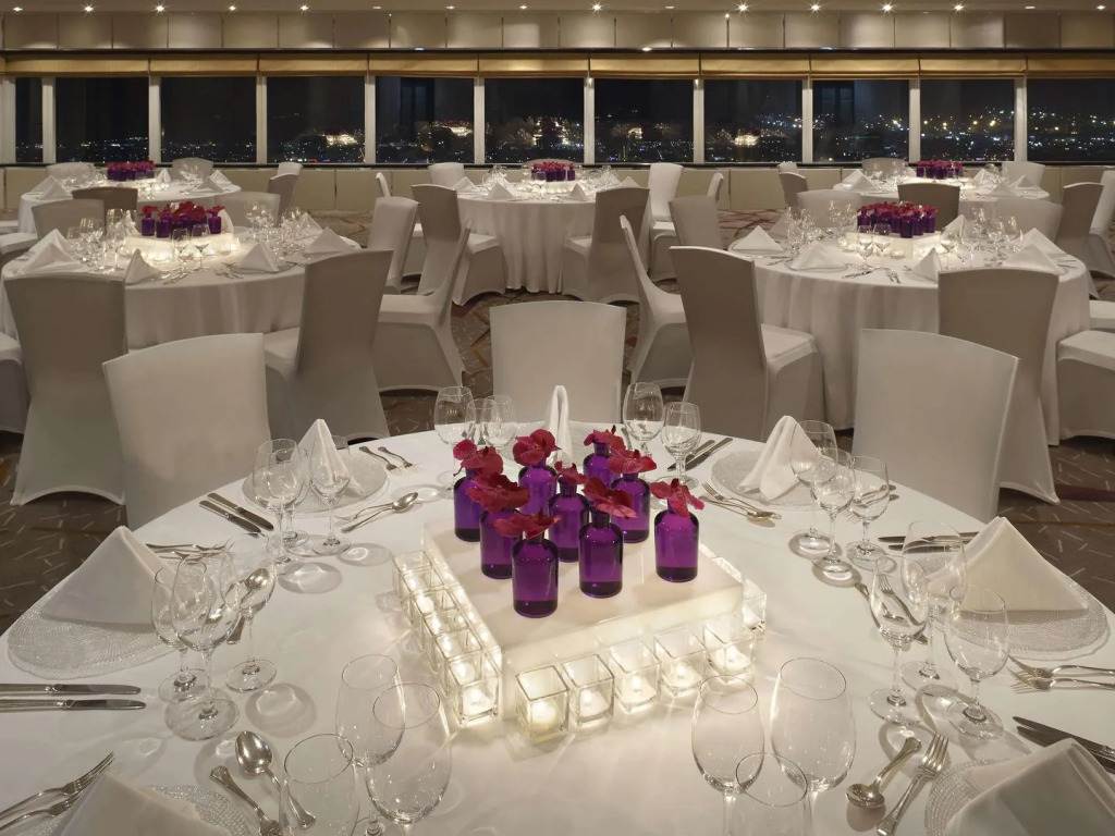 Отель Fairmont Dubai