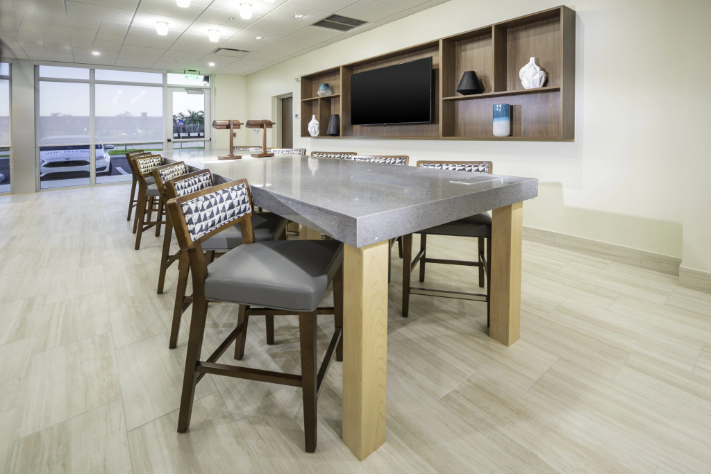 Holiday Inn Express & Suites - Fort Myers Airport by IHG
