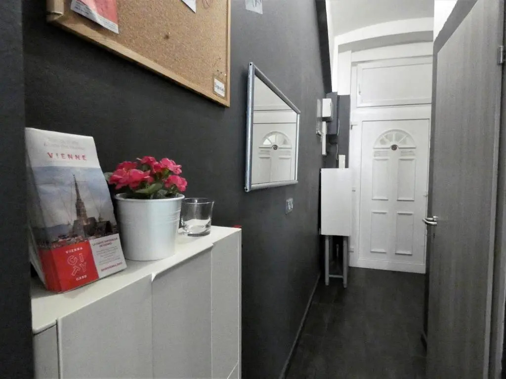 MSQ Diana Vienna - 10 min from city center - free coffee and tea - high speed internet