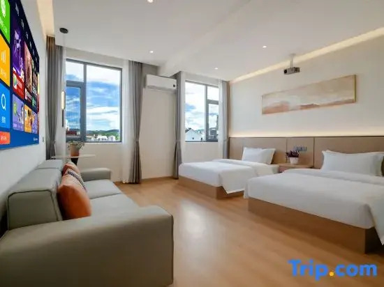Mengzi Jiangshangyue Light Luxury Hotel (Honghe Prefecture Vocational Education Park)