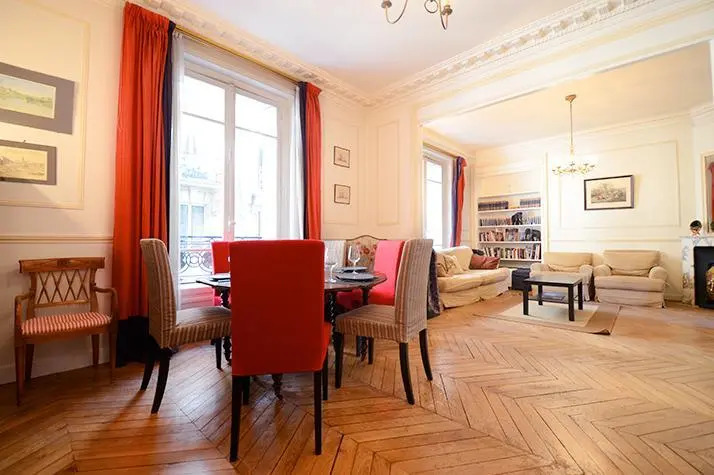 Family Apartment Ferrandi