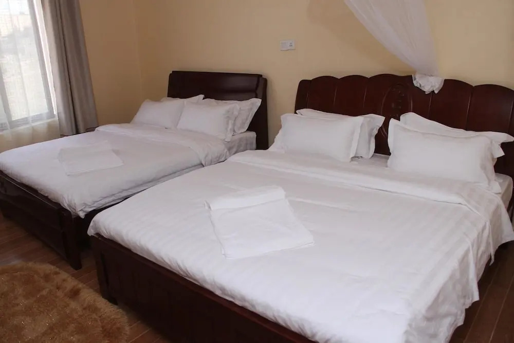 Tripple Os Hotel