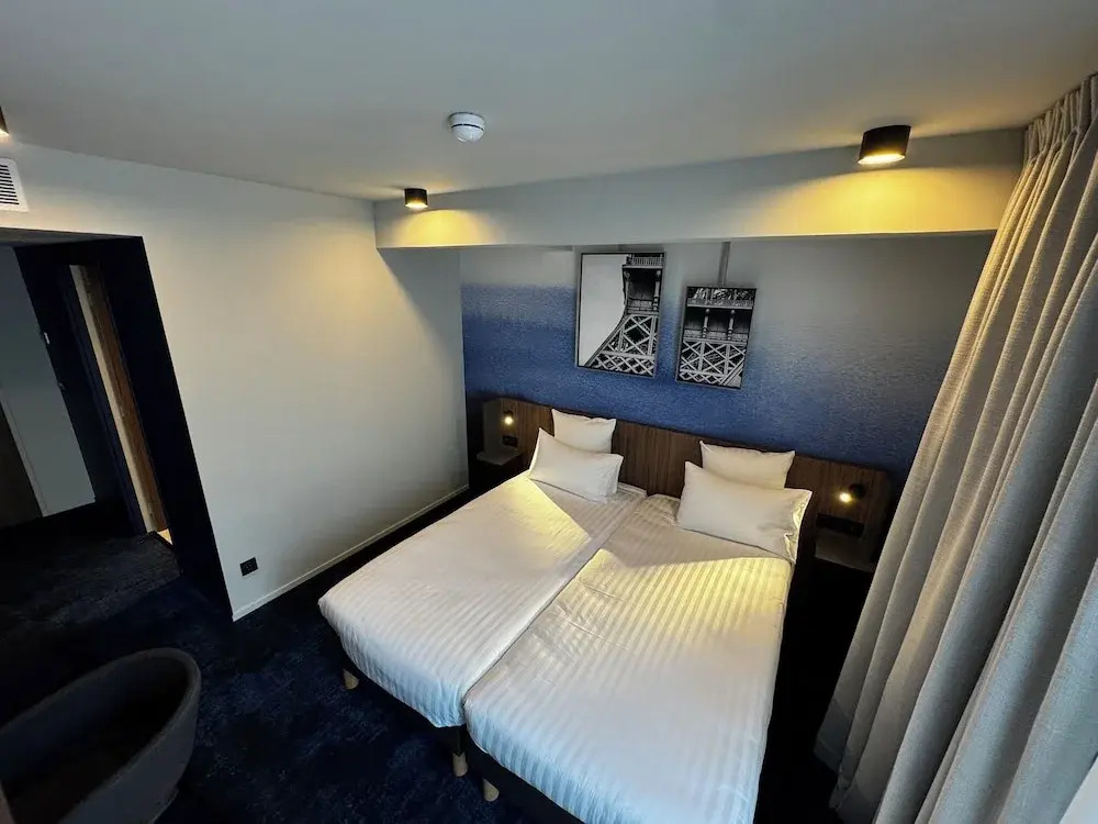 Hôtel AKENA Serris - Val dEurope