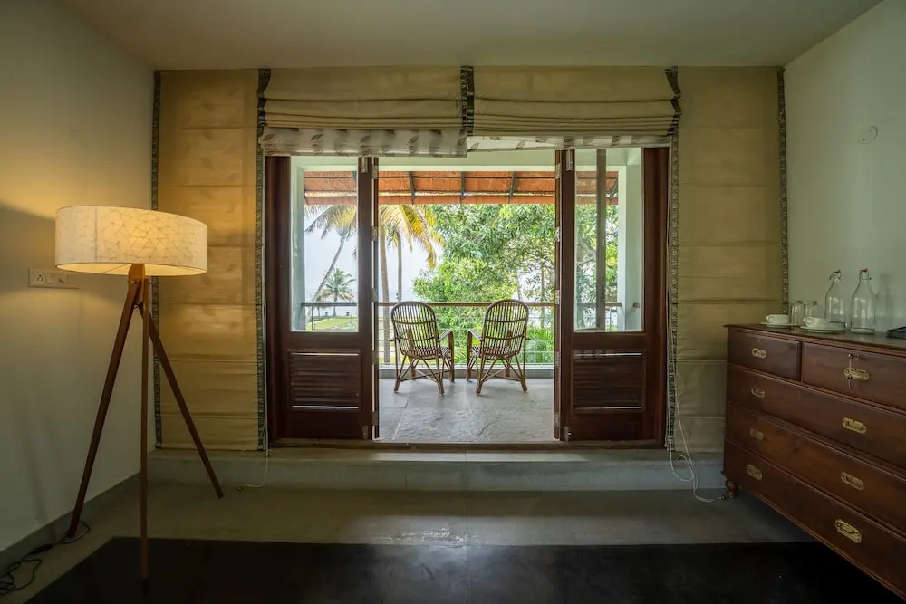 Pathiramanal Villa, Alappuzha