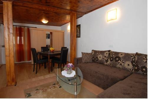 Alberto Apartment