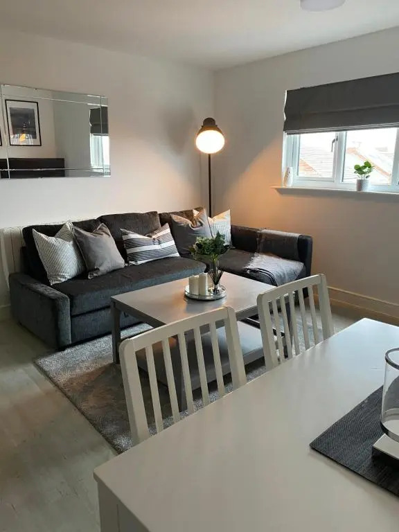 Coalhouse Apartment