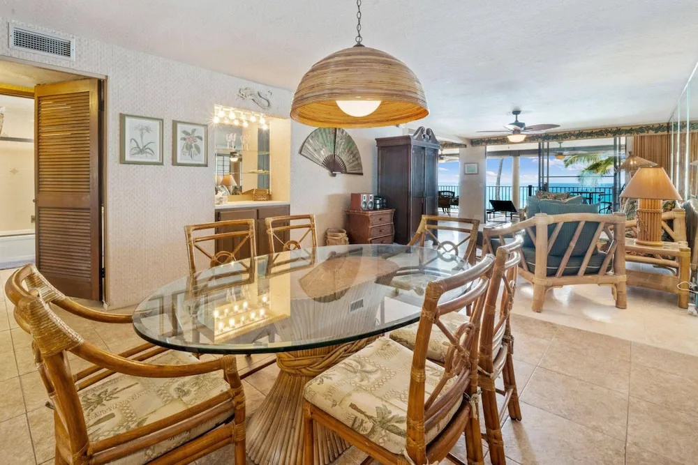 Big Island Kona Nalu by Coldwell Banker Island Vacations