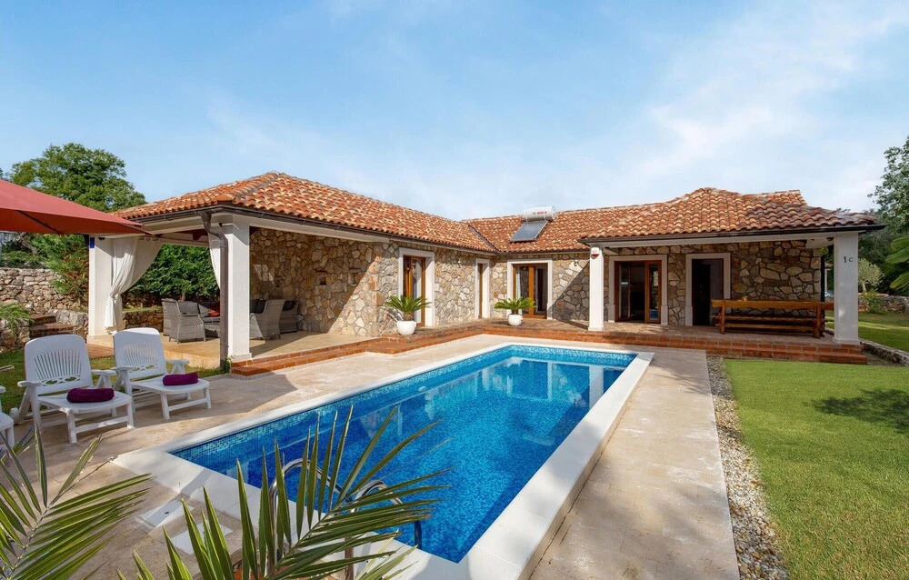 Amazing Home in Gostinjac With Wifi and 3 Bedrooms