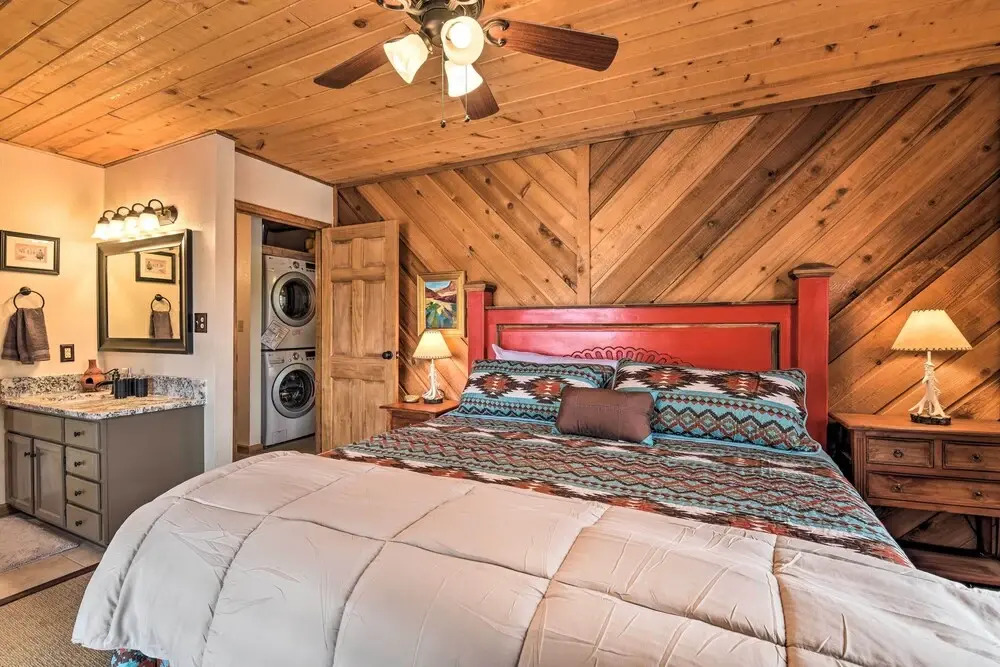 Lovely New Mexico Retreat w/ 4 Private Balconies!