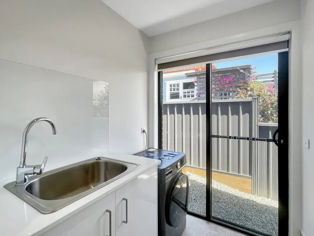 Spacious 4-bed House Near Batemans Bay Centre