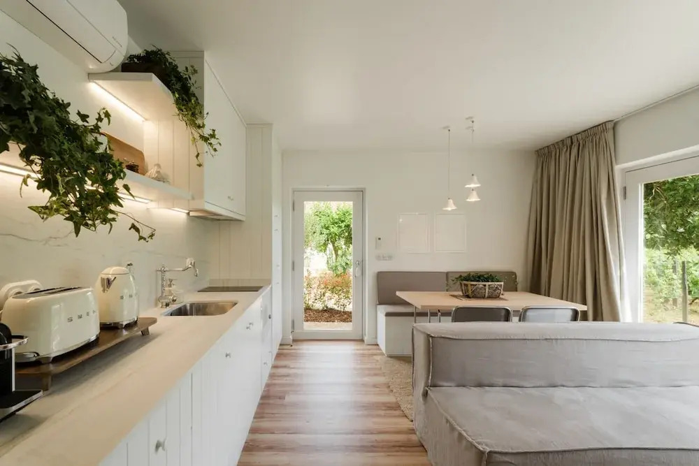 Imago Houses 2 - by MET
