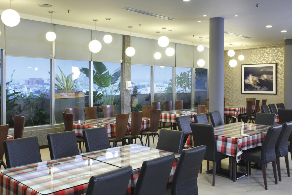 Yoyo Hotel
