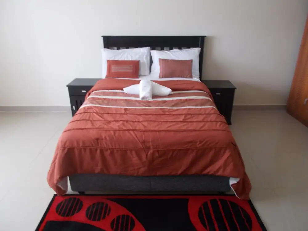 Shema Guest Lodge