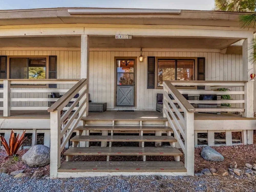 Hummingbird Oasis