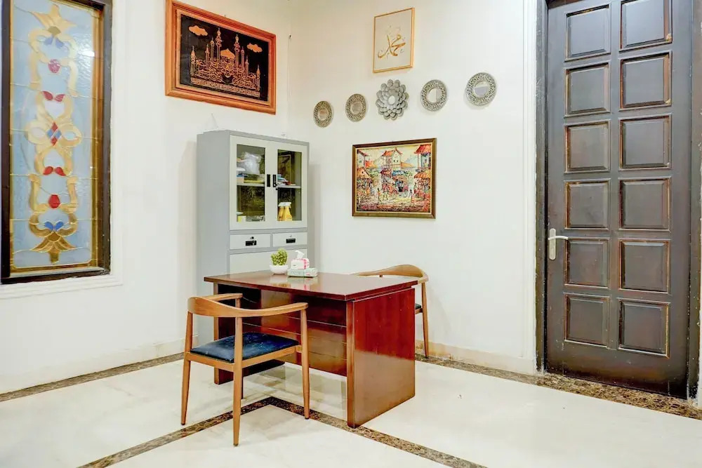 Capital O 94491 Family Homestay