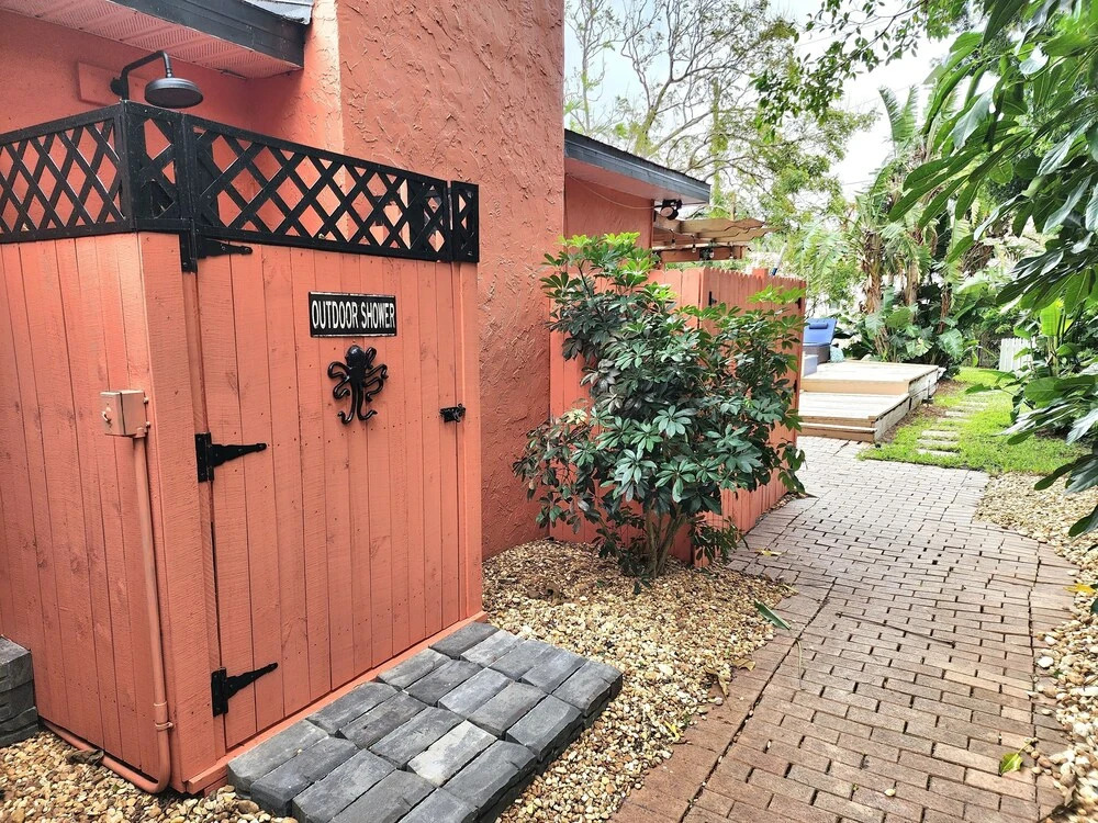Short Drive To Beaches 3 Bedroom Pool Home Sleeps 8 3 Home by Redawning
