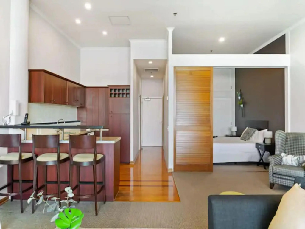 Relaxing Sea Wharf View Apartment by Zodiak Stays