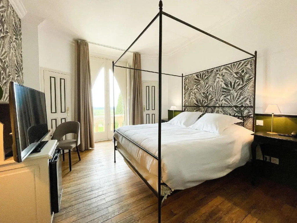 Hostellerie du Château des Fines Roches