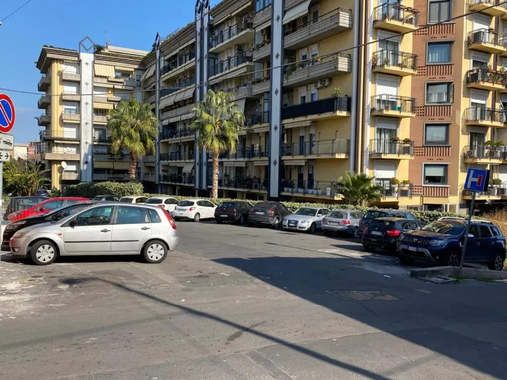 - A casa tua - House