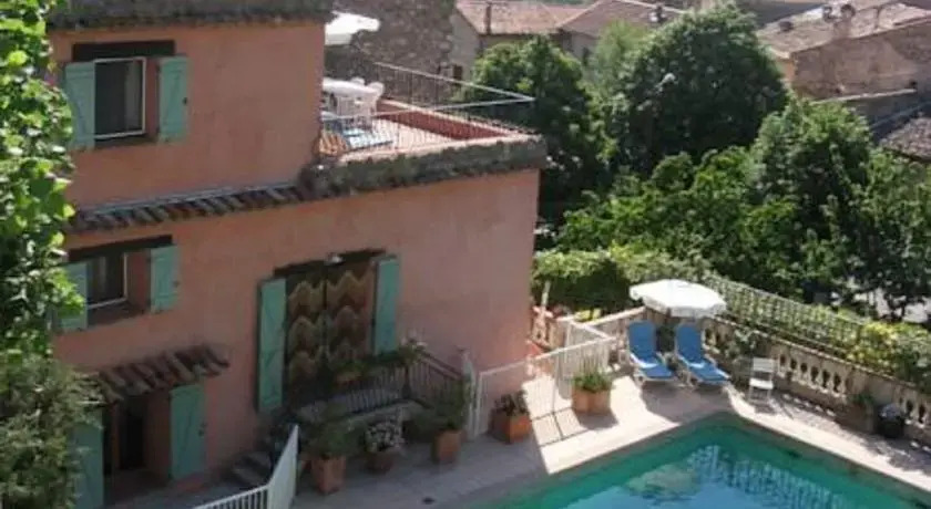 Maison Rose