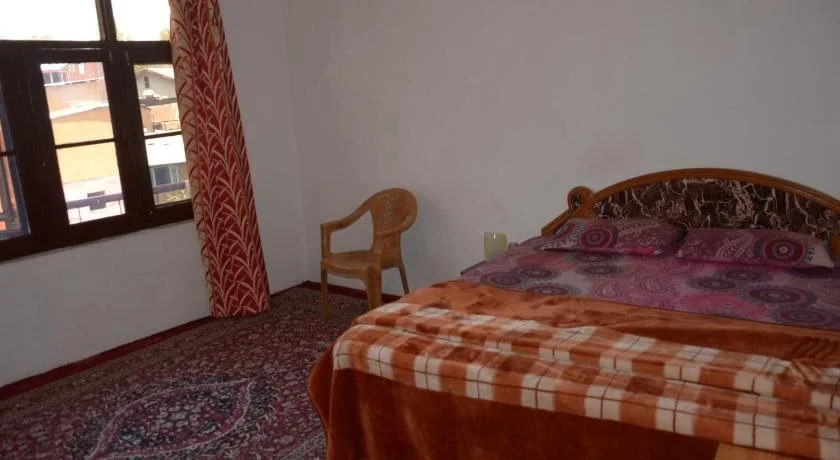 Howrah Guest House