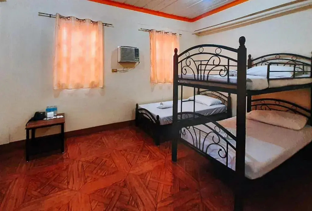 RedDoorz @ Johsons Pension House Butuan City