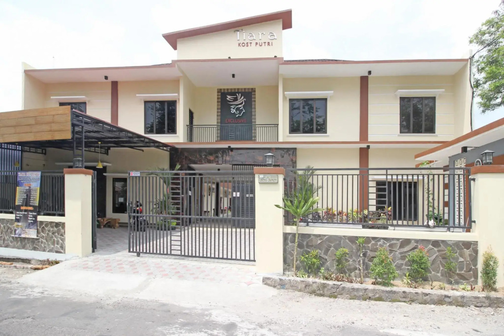 RedDoorz near UII Jakal